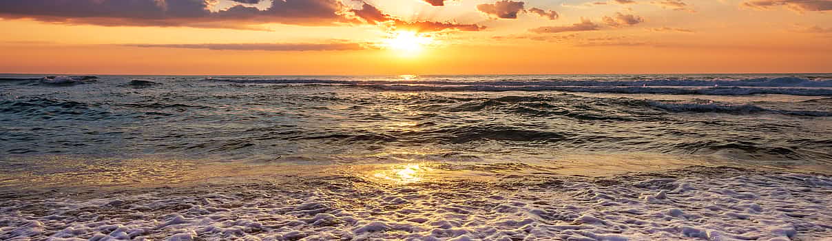 Fotoğraf 1 Sunset in Sea and Coastal Private Tour