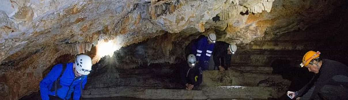 Foto 1 Unterirdische Höhle Private Tour