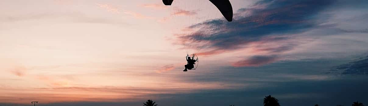 Foto 1 Provincia de Puntarenas Parapente al atardecer