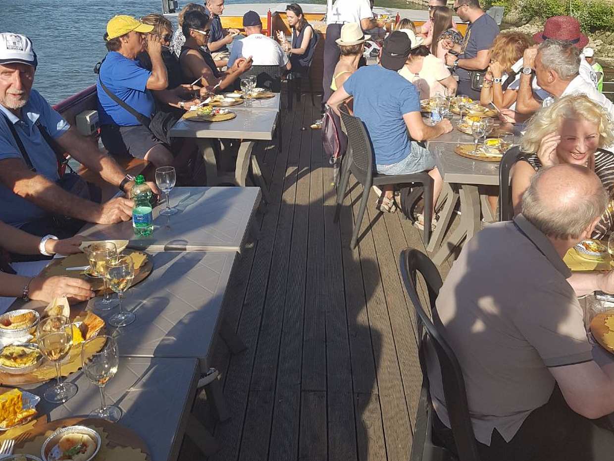 Crucero con vino y aperitivo, photo 2