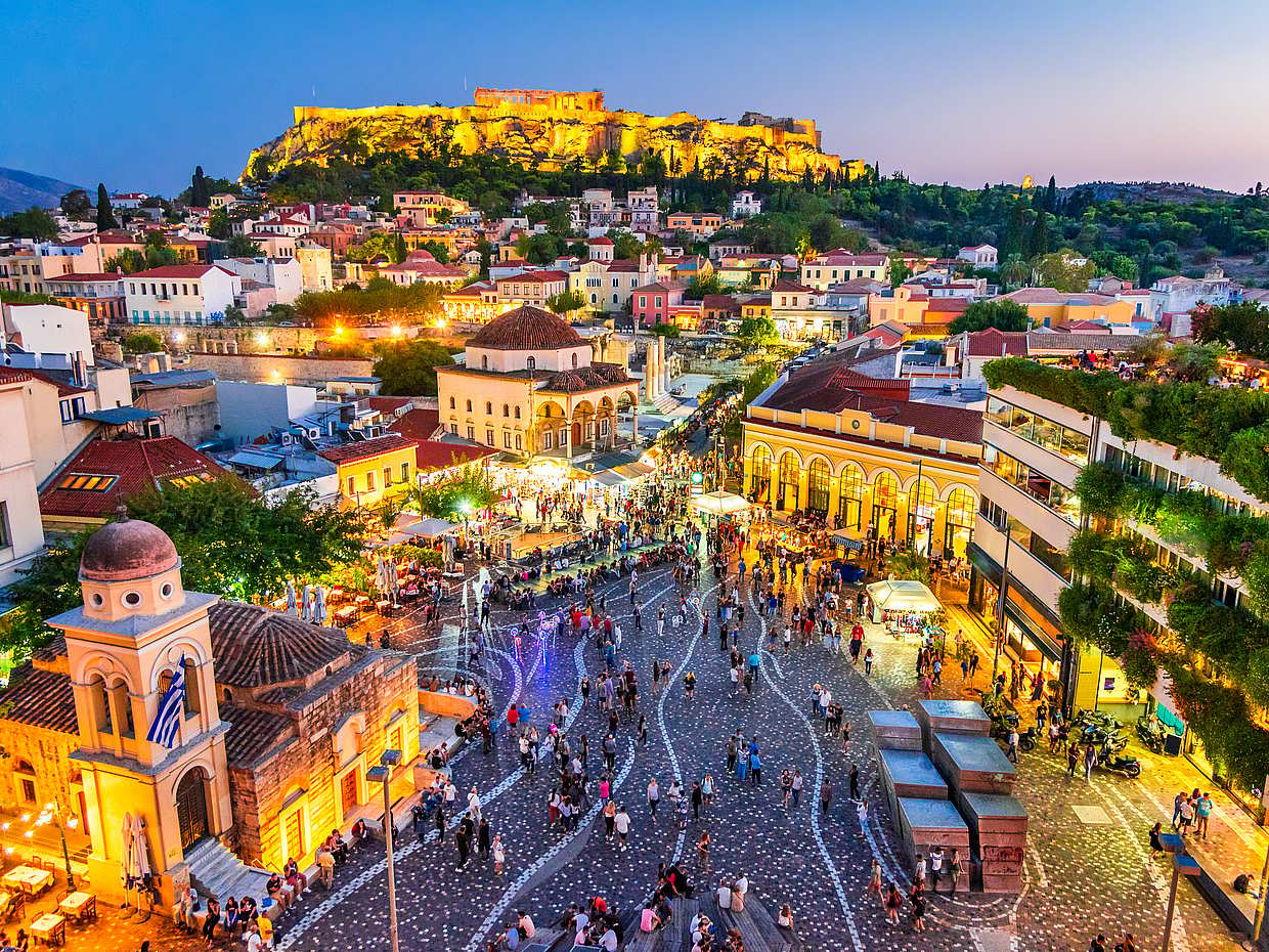 Athens by Night Small Group Sightseeing with Drinks and Food Tasting, photo 4