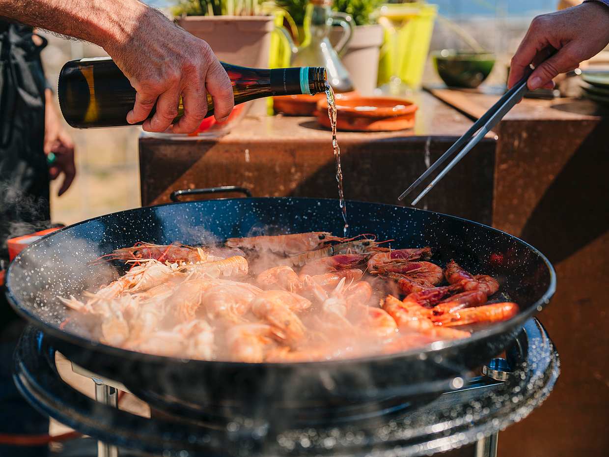 Paella Cooking Experience with Sea View & Winery Tour from Barcelona, photo 4