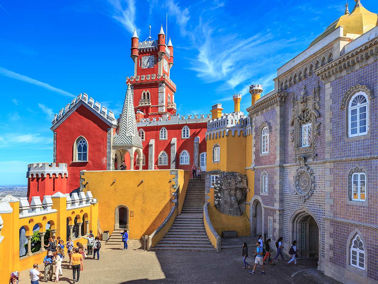 Giornata magica a Sintra, Palazzo di Pena, Quinta da Regaleira e Cabo da Roca Tour in piccolo gruppo da Lisbona