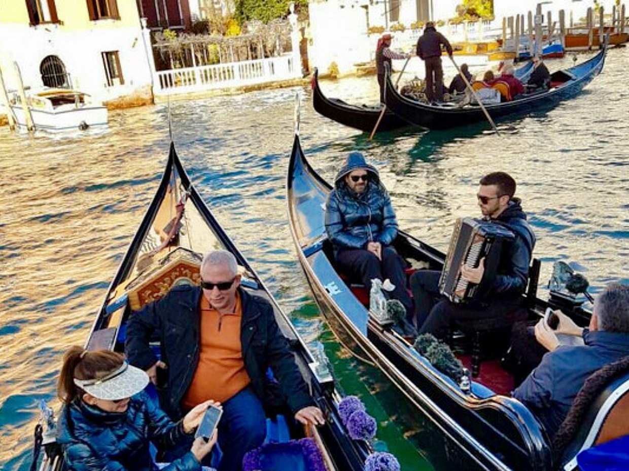 Shared Gondola Ride with Serenade