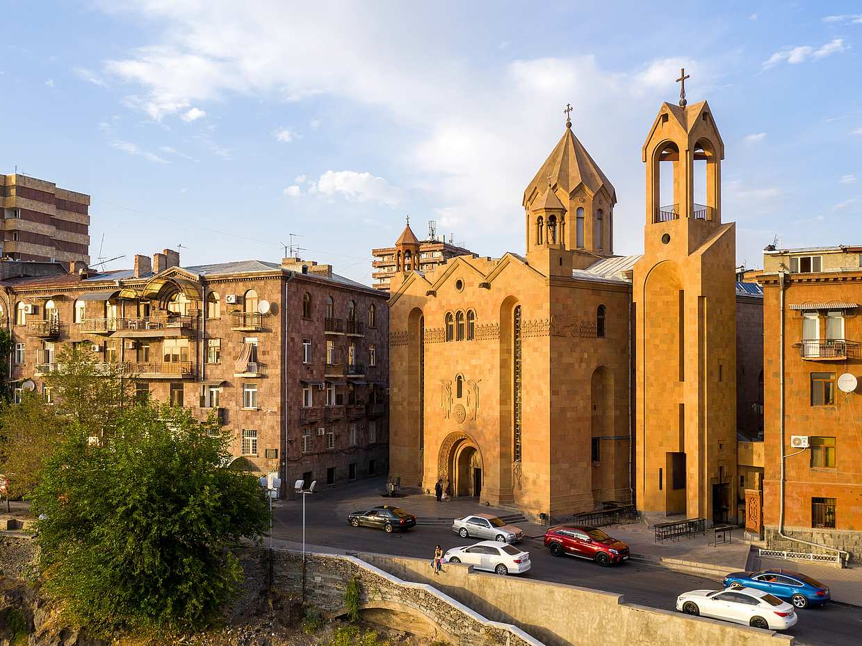 Private Tour in Yerevan with Lavash Baking Masterclass in Armenia, photo 3
