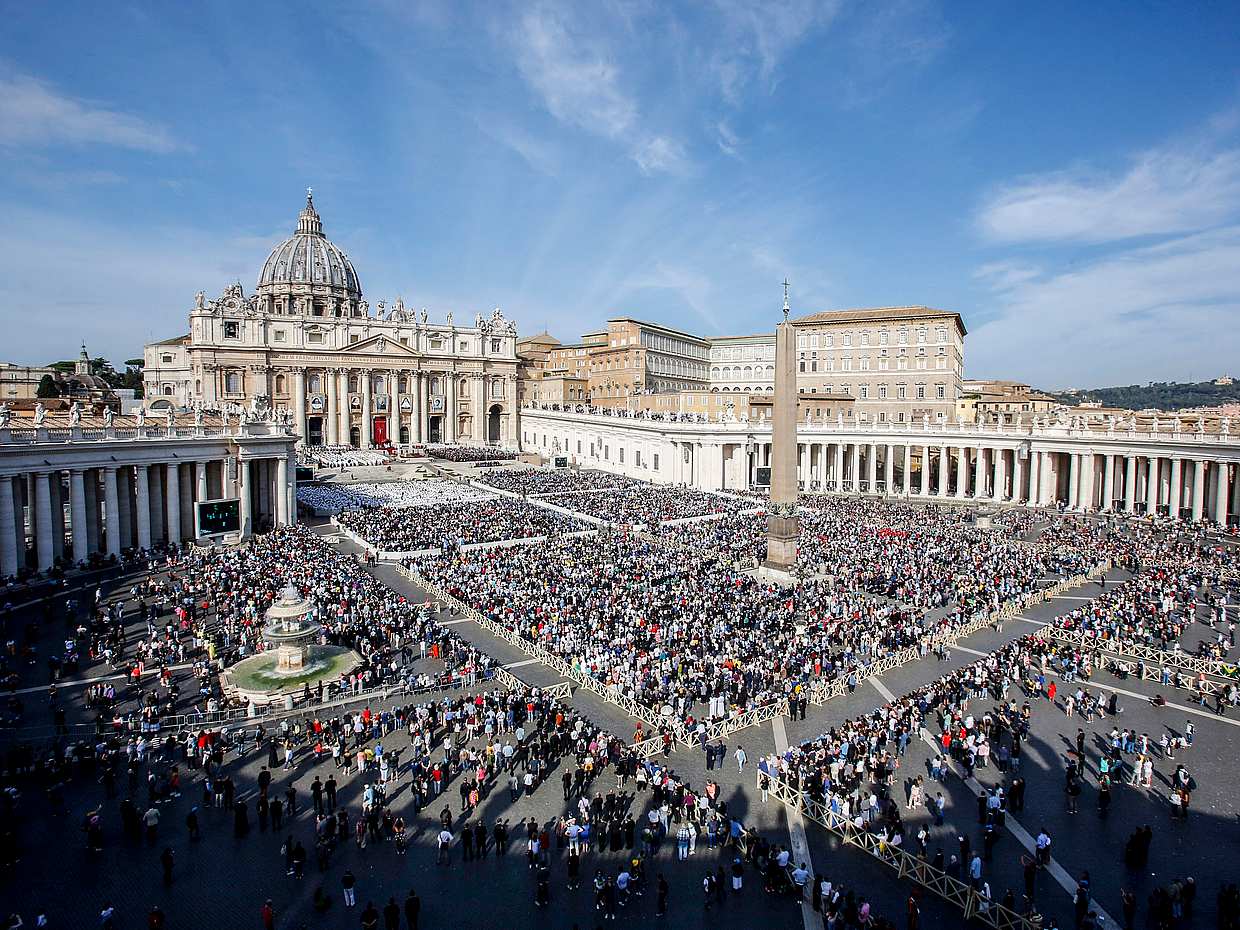 General Papal Audience in Vatican, photo 3