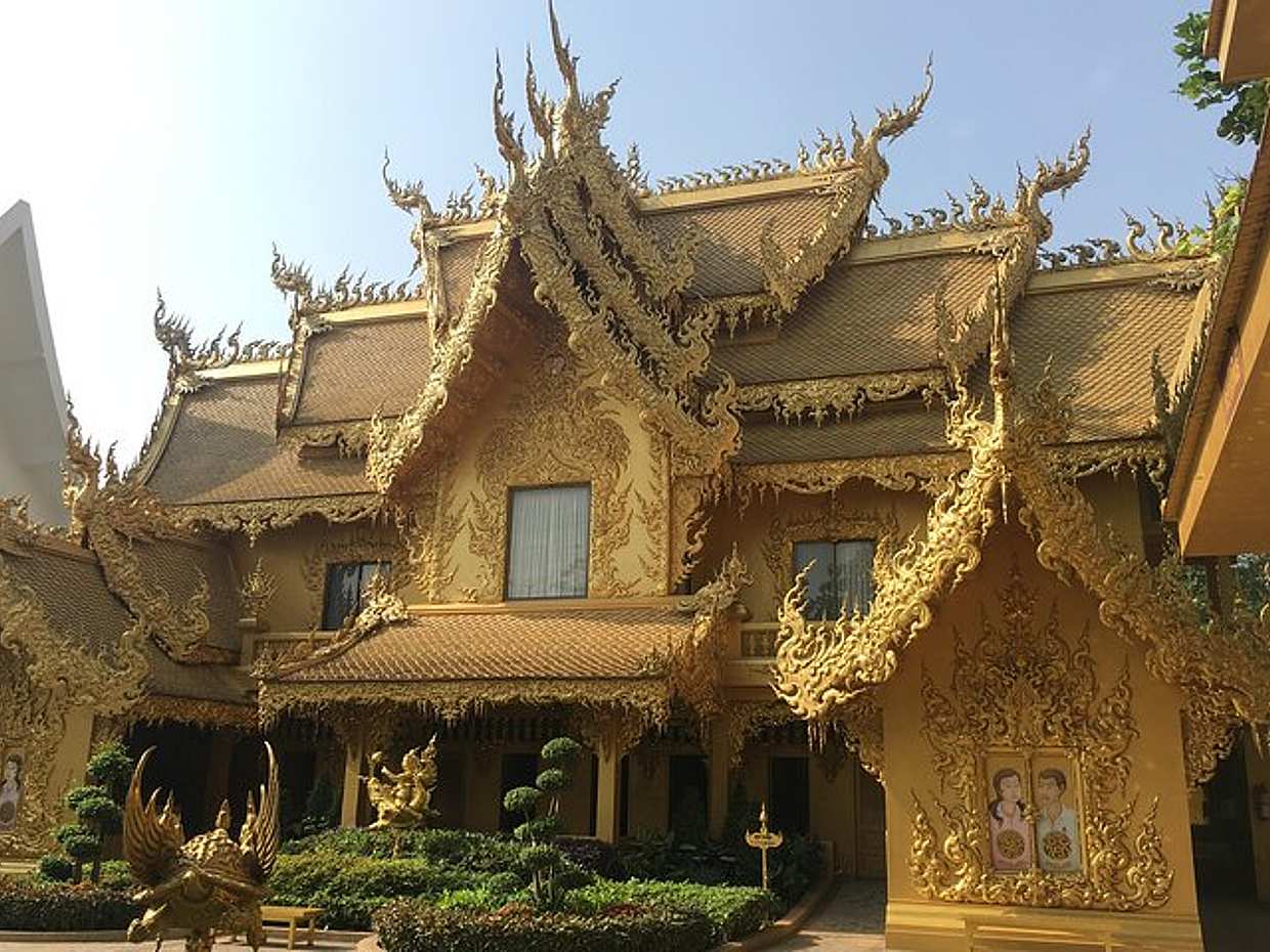 Chiang Mai: Celodenní výlet s Bílým chrámem, muzeem Baan Dam, Modrým chrámem a Zlatým trojúhelníkem v Thajsku.

