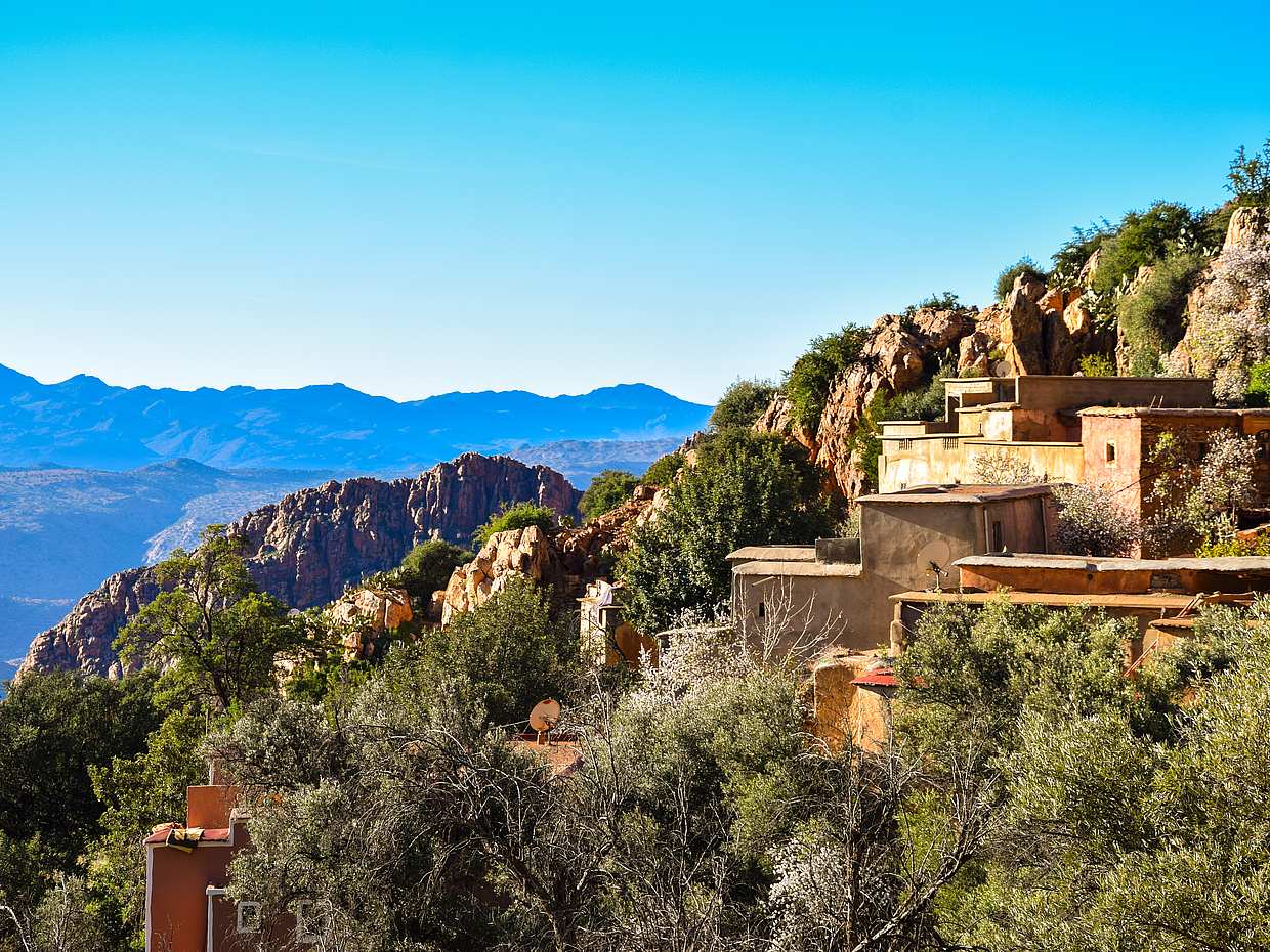 Excursión de un día al valle del Ourika con visita a un pueblo bereber desde Marrakech