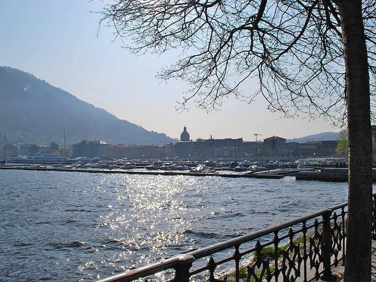 Group Walking Tour in Como, photo 4