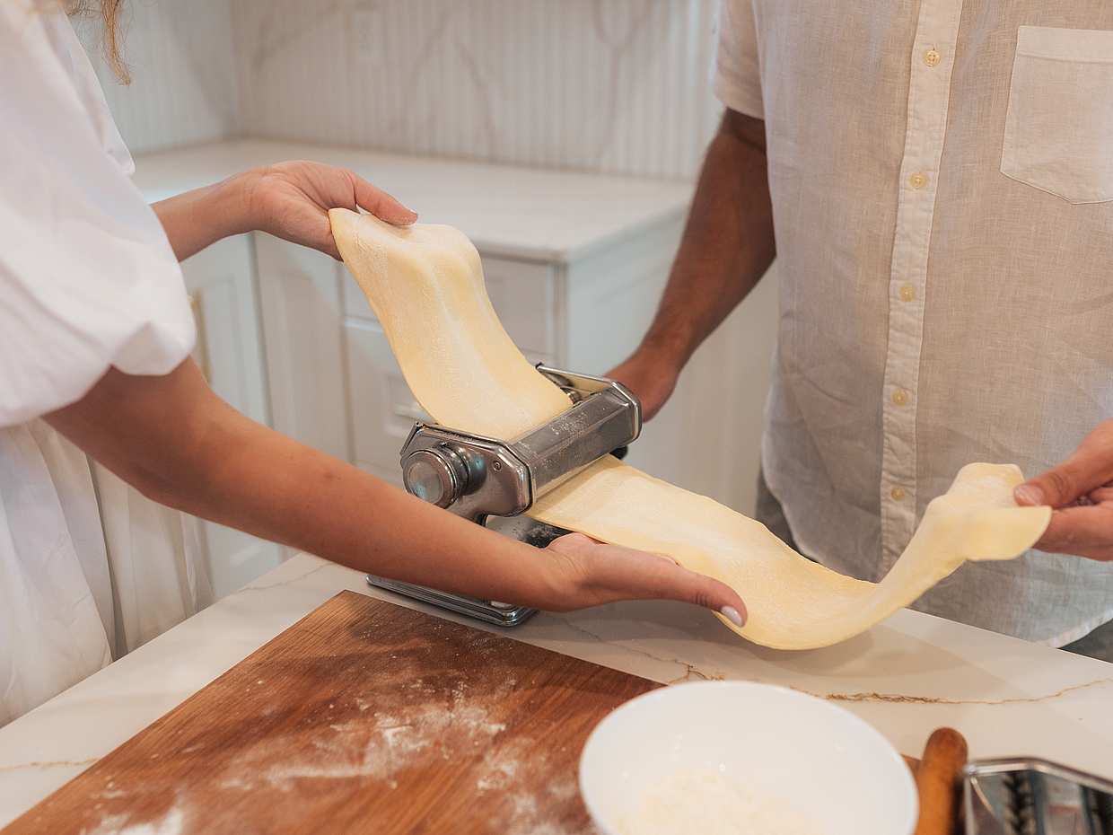 Cursus verse pasta en diner in een typisch Italiaans restaurant in Rome