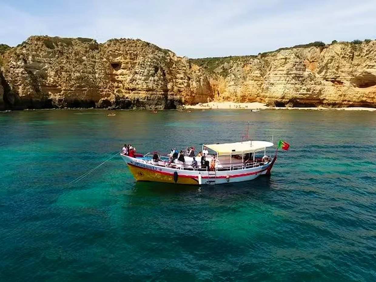 Ponta da Piedade 2 saatlik Tekne Gezisi