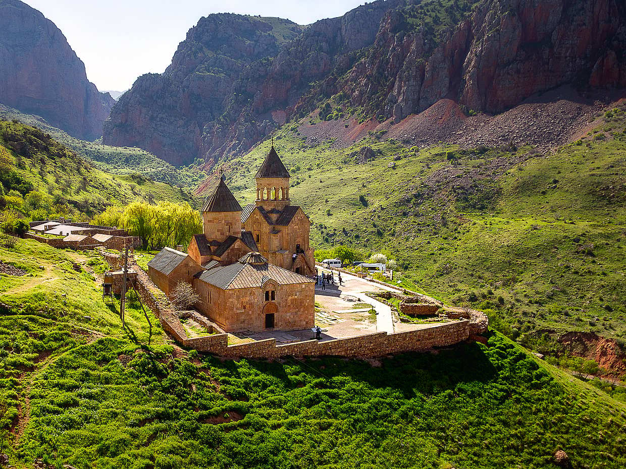 Khor Virap, Areni-1 (Birds’ Cave), Noravank and Hin Areni Wine Factory Tour in Yerevan, Armenia