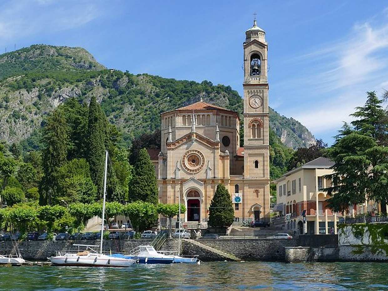 Group Walking Tour in Como, photo 2