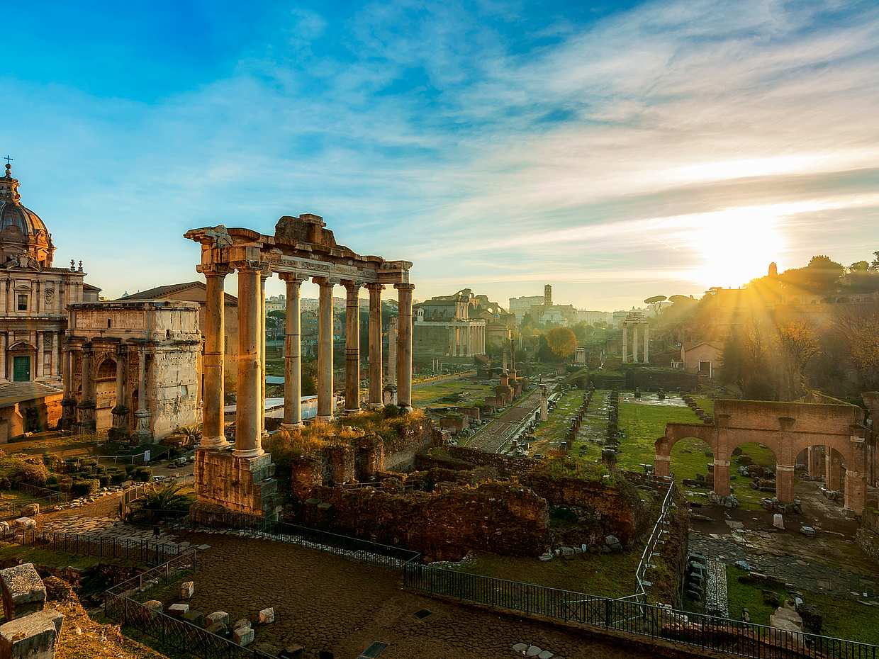 Semi Private Tour and Skip the Line: Colosseum and Ancient Rome
