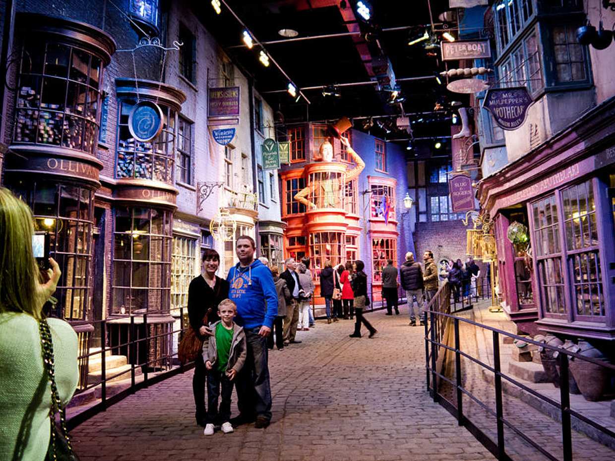 Warner Bros. Studio Tour London: The Making of Harry Potter