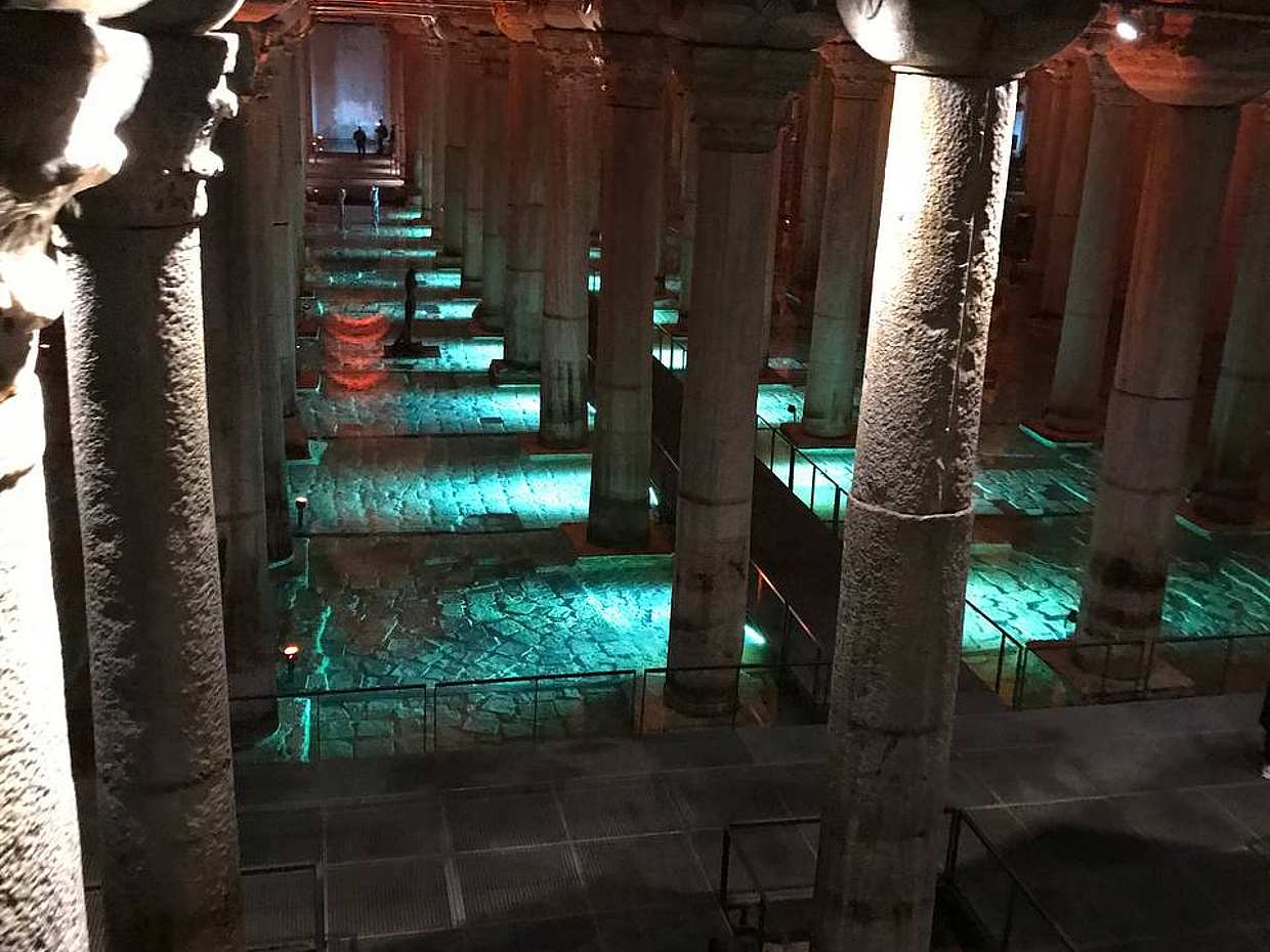 Skip-the-line Basilica Cistern Private Tour in Istanbul, Türkiye