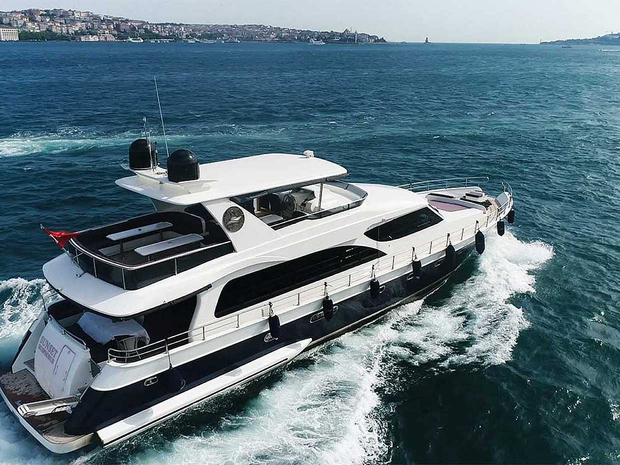 Crucero panorámico matinal por el Bósforo con escala en el lado asiático