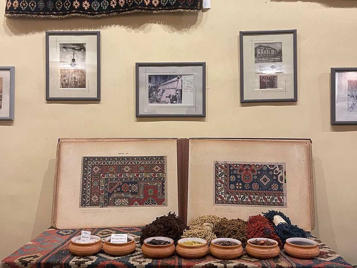 Private Tour in Yerevan with Lavash Baking Masterclass in Armenia, photo 4