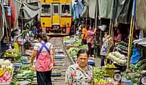 Φωτογραφία 3 Floating and Railway Market, Coconut and Salt Farm from Bangkok (Group Tour)