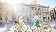 Фото 3 360º Barcelona E-Bike with Cable Car Ticket & Sailing Trip