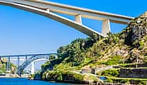 Photo 4 Private Transfer Lisbon to Porto with Stops Along the Way