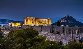 Foto 1 Visita nocturna de Atenas en grupo reducido con degustación de bebidas y comida