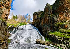 Foto 1 Private Tour nach Khor Virap, Noravank, Vogelhöhle und Jermuk-Wasserfall