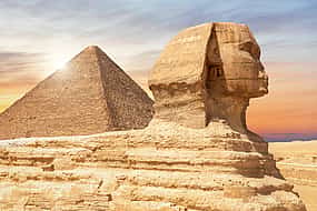 Foto 1 Excursión de día completo a las pirámides de Guiza, Saqqara y Menfis