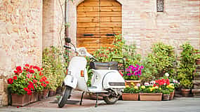 Photo 1 Chianti Vespa self-drive tour