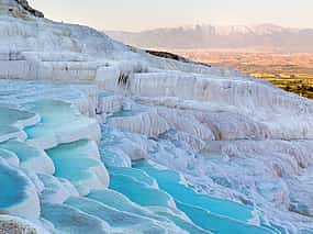 Foto 1 El lago Salda, Pamukkale y la antigua ciudad de Hierápolis desde Alanya