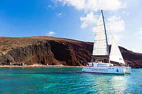 照片 1 The Premium Daytime Sailing Catamaran Experience with BBQ and Drinks
