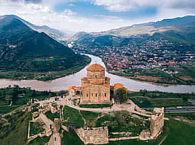 Foto 1 Jvari, Mtskheta, Gori e Uplistsikhe Tour