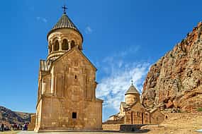 Foto 1 Khor Virap, Noravank, Hin Areni Weinfabrik und Vogelhöhle Private Tour