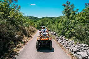 Foto 1 Excursión en quad por la campiña de Dubrovnik con brunch