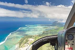 Foto 1 Excursión obligada en helicóptero desde Triolet