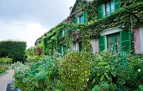 Photo 1 Giverny-Claude Monet's House and Gardens Private Trip