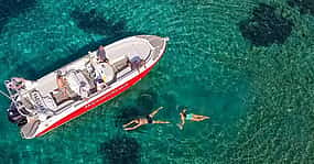 Foto 1 Excursión privada de medio día en barco a motor por las Calanques