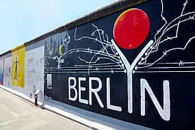 Фото 1 Private Tour: Behind the Berlin Wall and Cold War Berlin