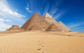 Foto 1 Tour di una giornata intera Piramidi di Giza Memphis Saqqara