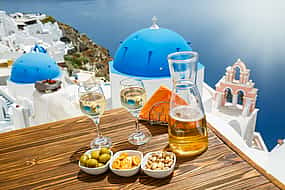 Foto 1 Excursión en grupo reducido a lo más destacado de Santorini con cata de vinos