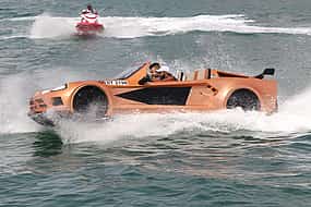 Foto 1 Wasser-Jet-Auto-Fahrt in Dubai