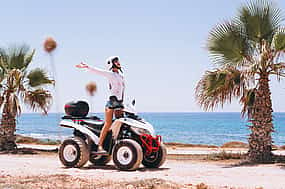 Фото 1 Quad- oder Buggy-Tour von Coral Bay zu den Adonisbädern