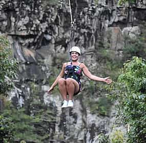 Foto 1 Ganztagesausflug nach Chamarel mit Ziplining und Rumverkostung