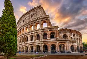 Photo 1 1-hour Colosseum Tour with Local Guide