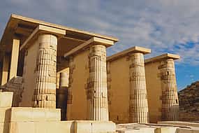 Foto 1 Giza Pyramids, Memphis and Saqqara with Lunch Full-day Private Tour