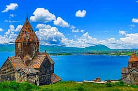 Zdjęcie 1 Private Tour: Lake Sevàn, Tsaghkadzor Rope Way, Dilijan Lush Town