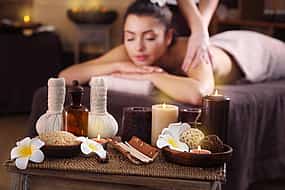Foto 1 Aromatische und entspannende Ganzkörpermassage Nirvana