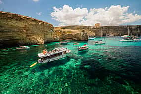 Foto 1 Vuelta en ferry a Comino Blue Lagoon