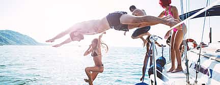 Fotografie 2 Private Sailing Boat Trip