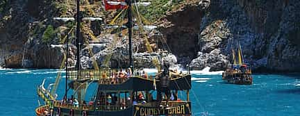 Photo 2 Alanya Pirate Boat Cruise with Lunch